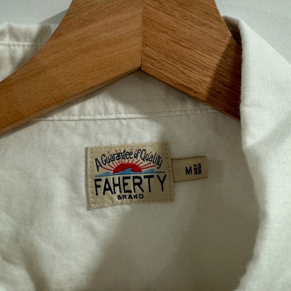 Faherty Men White Stretch Oxford Button Down Shirt Size Medium - Picture 8 of 8